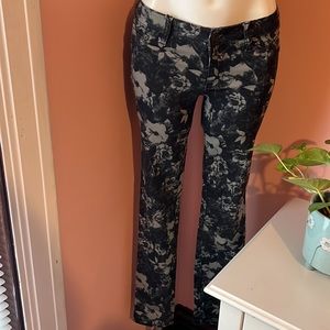 Floral black jeans size:7